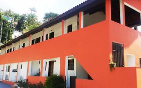 Recanto Casa de Pedrinha - Aptos para temporada e finais de semana